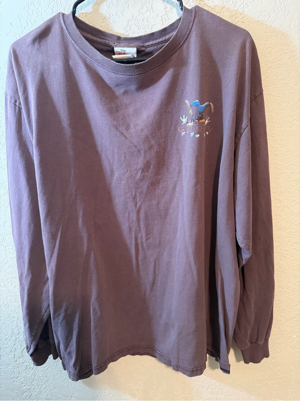 VINTAGE Disney Men’s Goofie Long-Sleeve Graphic Tee Shirt